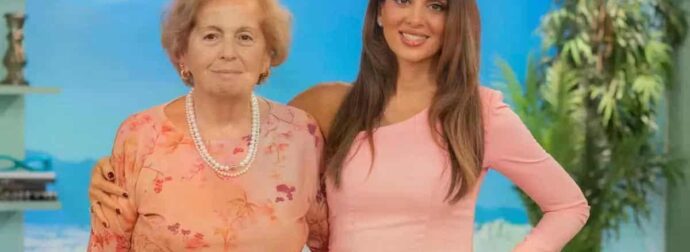 Σταματίνα Τσιμτσιλή: Μαζί με την μητέρα της στην πρεμιέρα του Happy Day – Οι σπάνιες φωτογραφίες τους