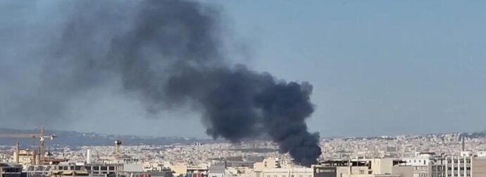 Μεγάλη φωτιά στου Ρέντη – Επιχειρούν δυνάμεις της πυροσβεστικής