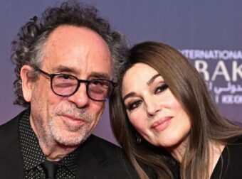 Μόνικα Μπελούτσι – Τιμ Μπάρτον: Χώρισαν μετά από 3 χρόνια σχέσης