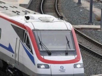 Σουφλί: Τρένο παρέσυρε φορτηγό στο κέντρο της πόλης – Αναφορές για τραυματίες