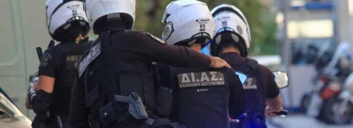 Ρομά αστυνομικοί μέσα στους καταυλισμούς – Όλο το σχέδιο Χρυσοχοΐδη