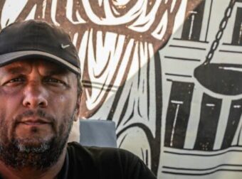 Η πρώτη νίκη του Πάνου Ρούτσι: Ο Υπουργός Δικαιοσύνης Γιώργος Φλωρίδης άφησε ανοιχτό να γίνει η εκταφή του γιου του