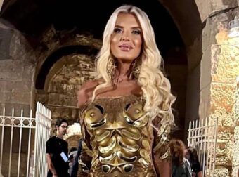 Χαμός με πασίγνωστη «χρυσή» καλλονή Ελληνίδα – Έσκασε μύτη έτσι στο Ηρώδειο και γύρισαν όλοι να την κοιτάξουν