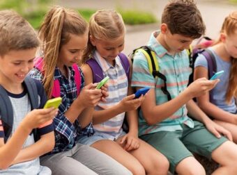 Τέλος τα social media για τα παιδιά στην Ελλάδα