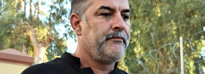 Βασίλης Μπισμπίκης: Ζήτησε συγγνώμη και πήγε γλυκά σε όσους υπέστησαν ζημιές από το τροχαίο που προκάλεσε