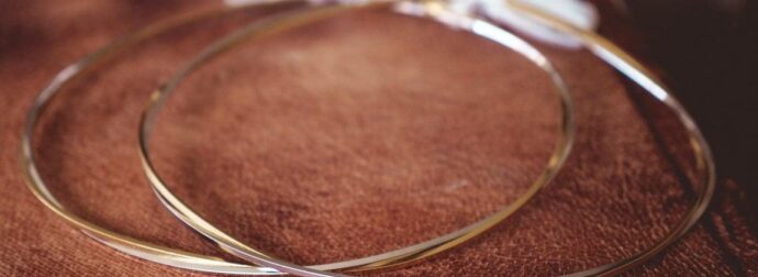 Όταν χωρίζεις ποιος κρατάει τα στέφανα;