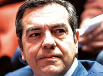 Ο Αλέξης Τσίπρας επιστρέφει για να ξανασώσει την Ελλάδα