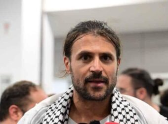 Ιάσωνας Αποστολόπουλος: «Βλέπαμε τους βομβαρδισμούς στη Γάζα – Τύλιξαν την Γκρέτα Τούνμπεργκ με ισραηλινή σημαία και την έφτυναν»