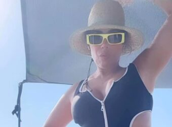 Χαμός με πασίγνωστη 57χρονη Ελληνίδα – Έδειξε την πίσω όψn της και προκάλεσε τσουνάμι