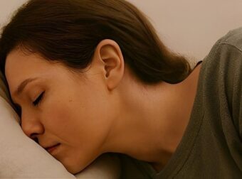 Τι σημαίνει η επίσκεψη στα όνειρα μας από ένα άτομο που έχει πεθάνει;