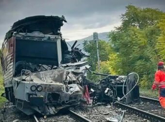 Μετωπική σύγκρουση-σοκ δυο τρένων στην Σλοβακία – Οι τραυματίες έφτασαν τους 66