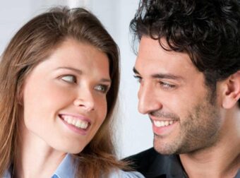 Πως θα καταλάβεις αν μια γυναίκα έκανε σeξ το προηγούμενο βράδυ – Τα 5 σημάδια που κάνουν «μπαμ»