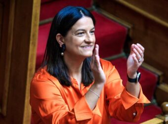 Υπερψηφίστηκε με 158 «ναι» το εργασιακό νομοσχέδιο: Πέντε αλήθειες και εννέα σημαντικές αλλαγές από την Κεραμέως