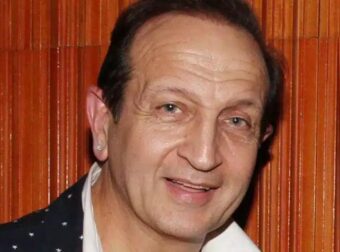 Σπύρος Μπιμπίλας: «Δεν υπάρχει ημέρα που να μην κάνω καθαρισμό προσώπου και να μην βάλω κρέμες»