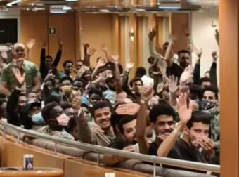 Συγκινητική πράξη αλληλεγγύης στο δρομολόγιο Χανιά – Πειραιάς: Επιβάτες πρόσφεραν βοήθεια σε 142 πρόσφυγες