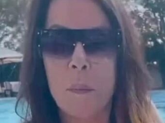 Bίντεο Άντζελα Δημητρίου: Η Λαίδη πήγε για λασπόλουτρα και έριξε το ίντερνετ