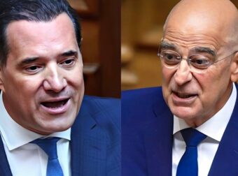 Άγρια «μπηχτή» του Άδωνι στο Δένδια – «Μόνο αν ήμουν σε κώμα…»