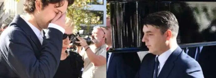 Κηδεία Διονύση Σαββόπουλου: Συντετριμμένη η σύζυγός του, Άσπα Σαββοπούλου στην Μητρόπολη Αθηνών.