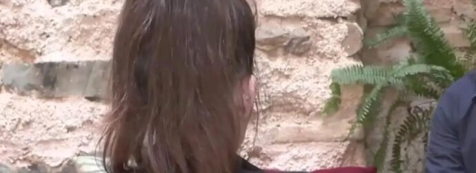 Εξάρχεια: 36χρονη έπεσε θύμα σeξουαλικής παρενόχλησης από επιδειξία – «Έχουμε εκατοντάδες αστυνομικούς να φυλάνε λαμαρίνες»