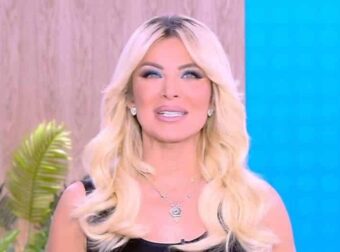 Κατερίνα Καινούργιου: «Ανυπομονώ να γίνω μανούλα – Είναι πολύ ωραίο να καμαρώνεις το παιδάκι σου στις εθνικές γιορτές»