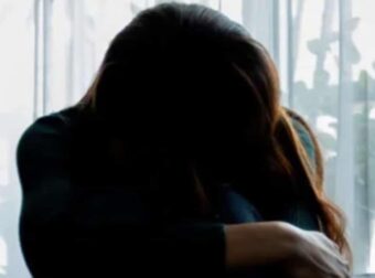 Φρίκη στα Πετράλωνα: 63χρονος βiαζε 14χρονη και κατέγραφε με το κινητό του τις ασελγείς πράξεις