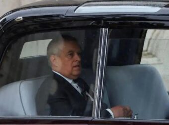 Αποκάλυψη – βόμβα για τον πρίγκιπα Άντριου: «Έφερε 40 ιερόδουλες σε τέσσερις μέρες σε πεντάστερο ξενοδοχείο της Ταϊλάνδης»