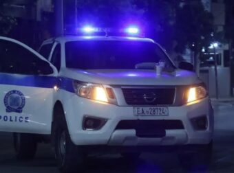 Ληστές μπήκαν σε σπίτι στη Σαλαμίνα και σκότωσαν γυναίκα – Τη βρήκε νεκρή η κόρη της