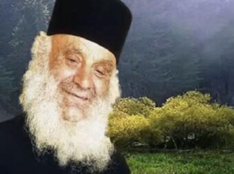 «Όταν ξεκινάς να πηγαίνεις κάπου, θα σταυρώνεις το τιμόνι 3 φορές και θα λες…. »