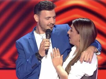 The Voice: Έχασε 50 κιλά, έβαλε μαλλιά, έφτιαξε δόντια κι επέστρεψε για να δηλώσει συμμετοχή στην Eurovision