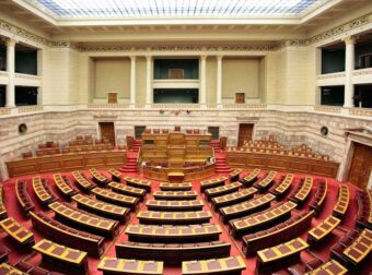 Ανακοίνωση-σοκ από γνωστό Έλληνα πολιτικό – Διαγνώστηκε με επιθετικό καρκίνο, «ο αποχαιρετισμός είναι κοντά»