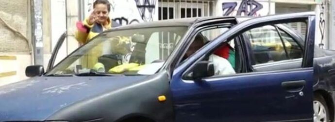 Κυψέλη: Συγκλονίζει η ιστορία του ηλικιωμένου ζευγαριού που μένει σε αυτοκίνητο – «Είμαστε άστεγοι, αλλά αξιοπρεπείς»