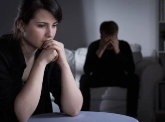 Ο άντρας μου, μου σύστησε την εpωμένη του, ως την ετεροθαλή αδερφή του-όταν το έμαθα, απέβαλλα