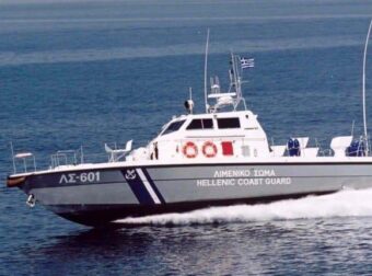Γαύδος: Τρεις νεκροί μετά από ανατροπή λέμβου με μετανάστες