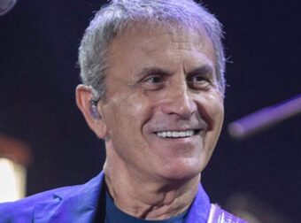 Σημαντική διάκριση για τον Γιώργο Νταλάρα στην Αργεντινή