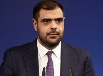 Μαρινάκης: «Καμία φυγάδευση Μητσοτάκη στην Αλεξανδρούπολη — Αδιανόητα όσα ακούγονται»