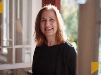 Η γυναίκα που κατάφερε να ανοίξει ξανά το Ελληνικό σχολείο στην Ίμβρο