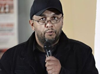 Πολυτεχνείο: Η συγκινητική ομιλία του Πάνου Ρούτσι στη φοιτητική εκδήλωση – «Όταν η νέα γενιά σιωπά, τότε η αδικία νικά»