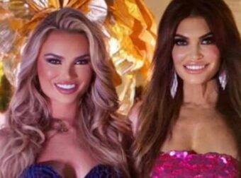 Οι 2 άγνωστες πανέμορφες συνοδοί της Κίμπερλι που κανείς δεν ξέρει τι καθήκοντα έχουν και τι προσφέρουν στη Πρέσβειρα