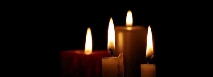 Legendary singer dies