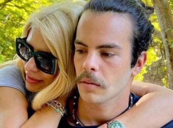 Πάει για ναύτης ο γιος της – Αγχωμένη η Ελένη Μενεγάκη