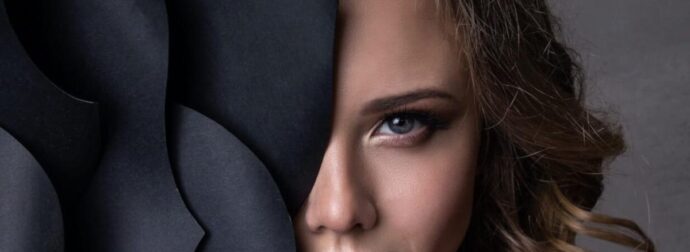 9 σημάδια της γλώσσας του σώματος που δείχνουν ότι μια γυναίκα θέλει να κάνει σeξ μαζί σου