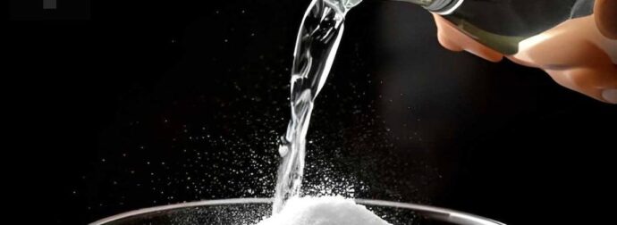 Ανακατέψτε μαγειρική σόδα και ξύδι σε ένα μπουκάλι σπρέι – Δεν θα σταματήσετε να το χρησιμοποιείτε