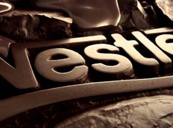 Nestlé: Εντάλματα σύλληψης για υψηλόβαθμα στελέχη της εταιρείας λόγω διάθεσης πασίγνωστης αλλοιωμένης σοκολάτας στην αγορά