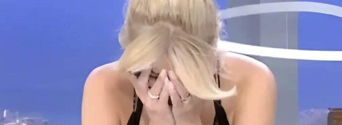 Με άλλη μύτη, άλλα χείλη και μαλλί «καρπολάχανο»: H Φαίη Σκορδά στη πρώτη της τηλεοπτική εμφάνιση ήταν μια άλλη