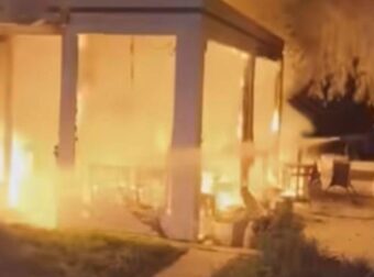 Λακωνία: Έκρηξη και φωτιά σε καφετέρια γεμάτη κόσμο στη Νεάπολη – Δεν υπήρξαν τραυματίες