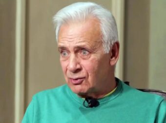 Αλέξανδρος Αντωνόπουλος: «Το πρώτο πράγμα που μου λέω όταν ξυπνάω είναι "είσαι ακόμα ζωντανός, ελπίζω να είσαι και την υπόλοιπη μέρα"»