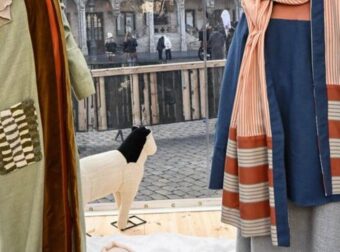 Βρυξέλλες: Έστησαν φάτνη με Χριστό, Παναγία και Ιωσήφ χωρίς πρόσωπα για λόγους συμπερίληψης – Σφοδρές αντιδράσεις