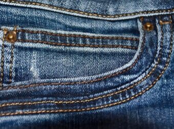 Τι είναι η μικρή τσέπη που υπάρχει στα τζιν παντελόνια