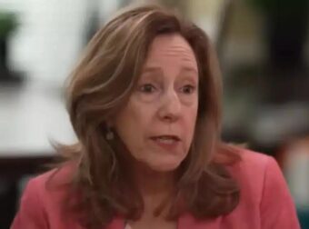 Για 27 χρόνια έκρυβε από τα παιδιά της ότι ήταν πράκτορας της CIA