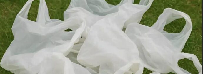 Σταματήστε να πετάτε τις πλαστικές σακούλες από τα ψώνια – 10 έξυπνα κóλπα για να τις χρησιμοποιήσετε μέσα στο σπίτι